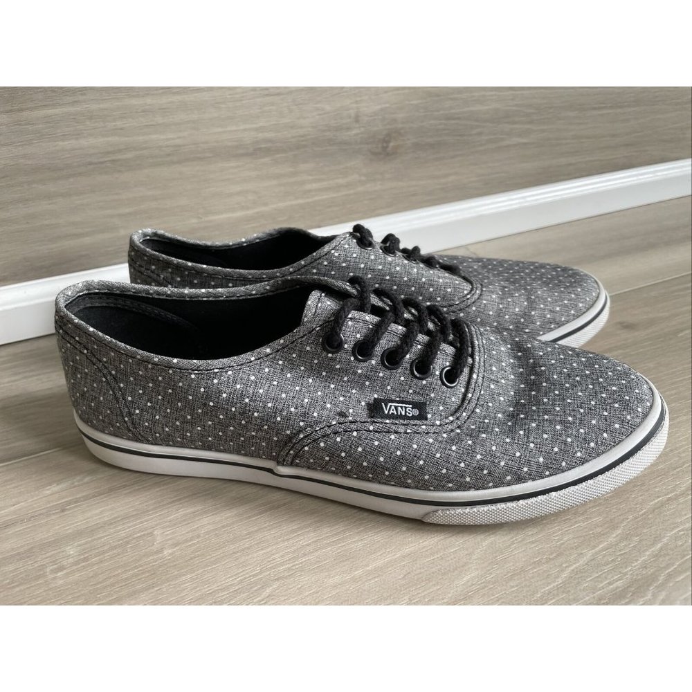 Vans Womens Gray Polka Dot Low Top Lace Up Canvas Shoes Size 7.5